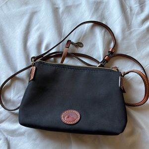 Dooney & Bourke Crossbody bag